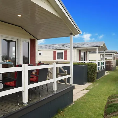 Dom wakacyjny Ostseechalet Strandmuschel *